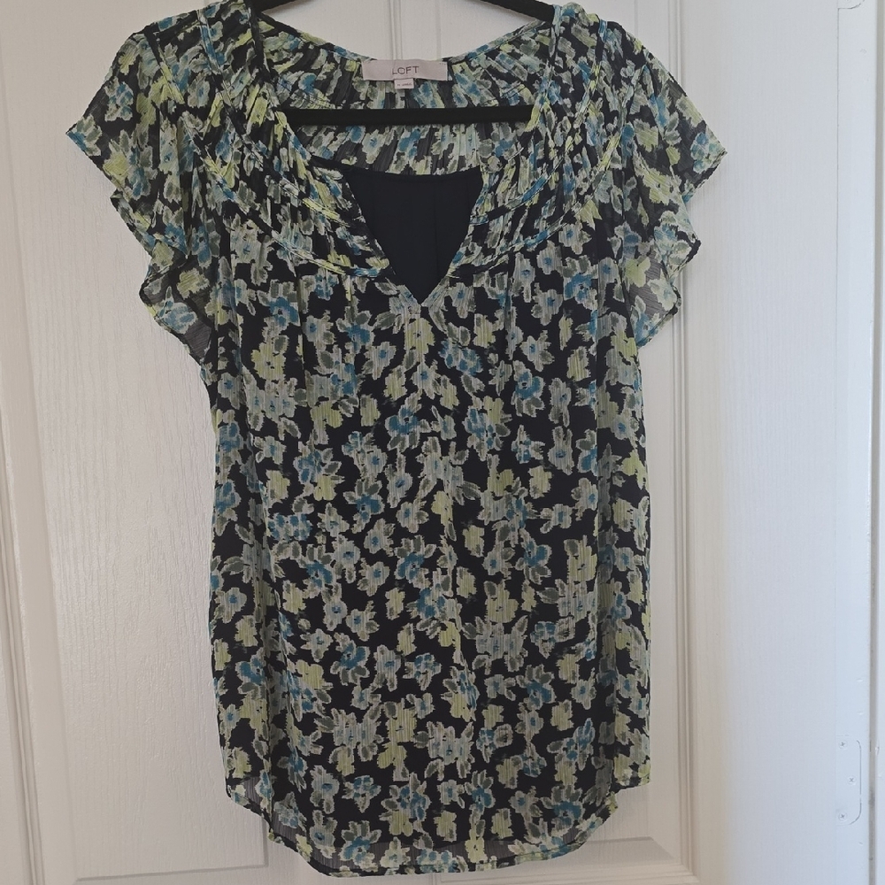 LOFT Black and Blue Floral Women's Top